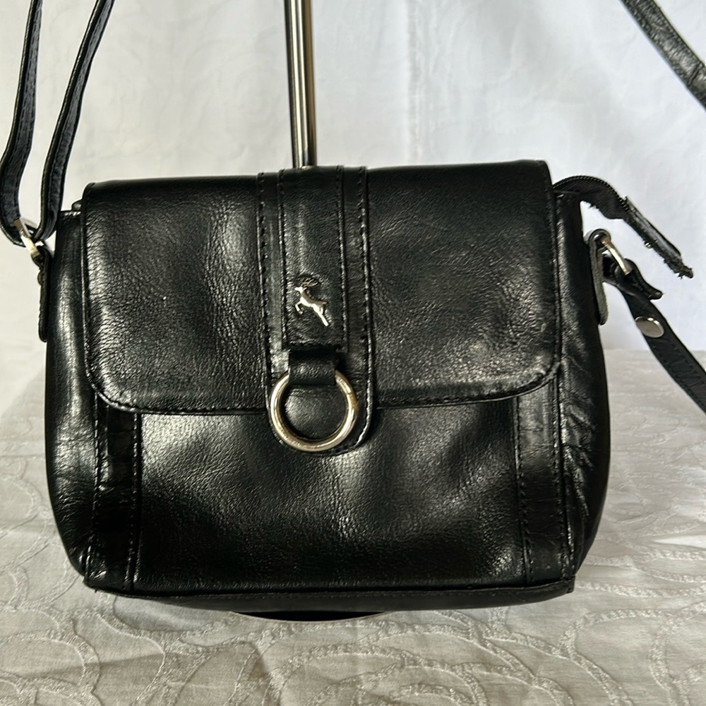 ASHWOOD black genuine leather crossbody handbag. Silver hardware.